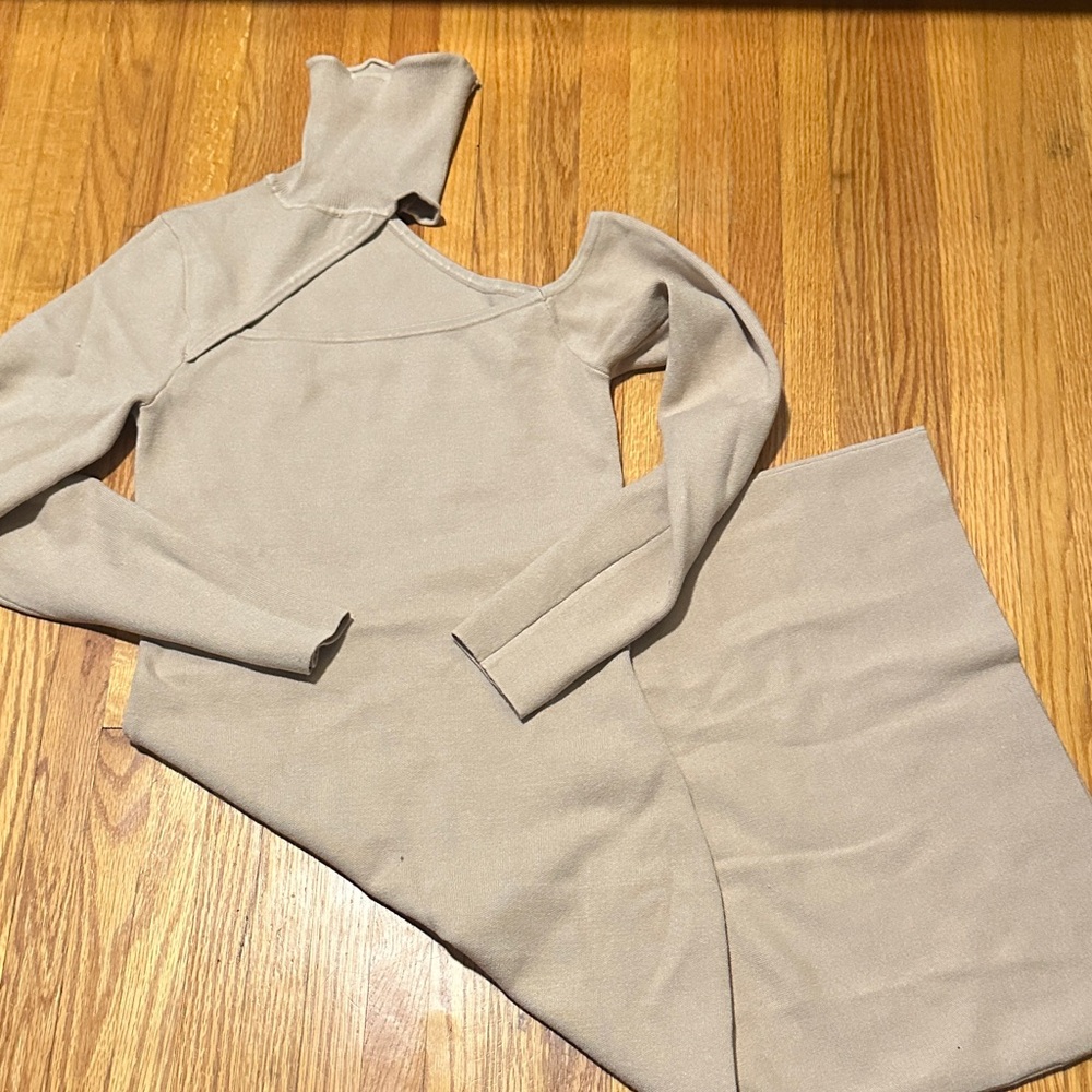 L’agence women’s sweater dress